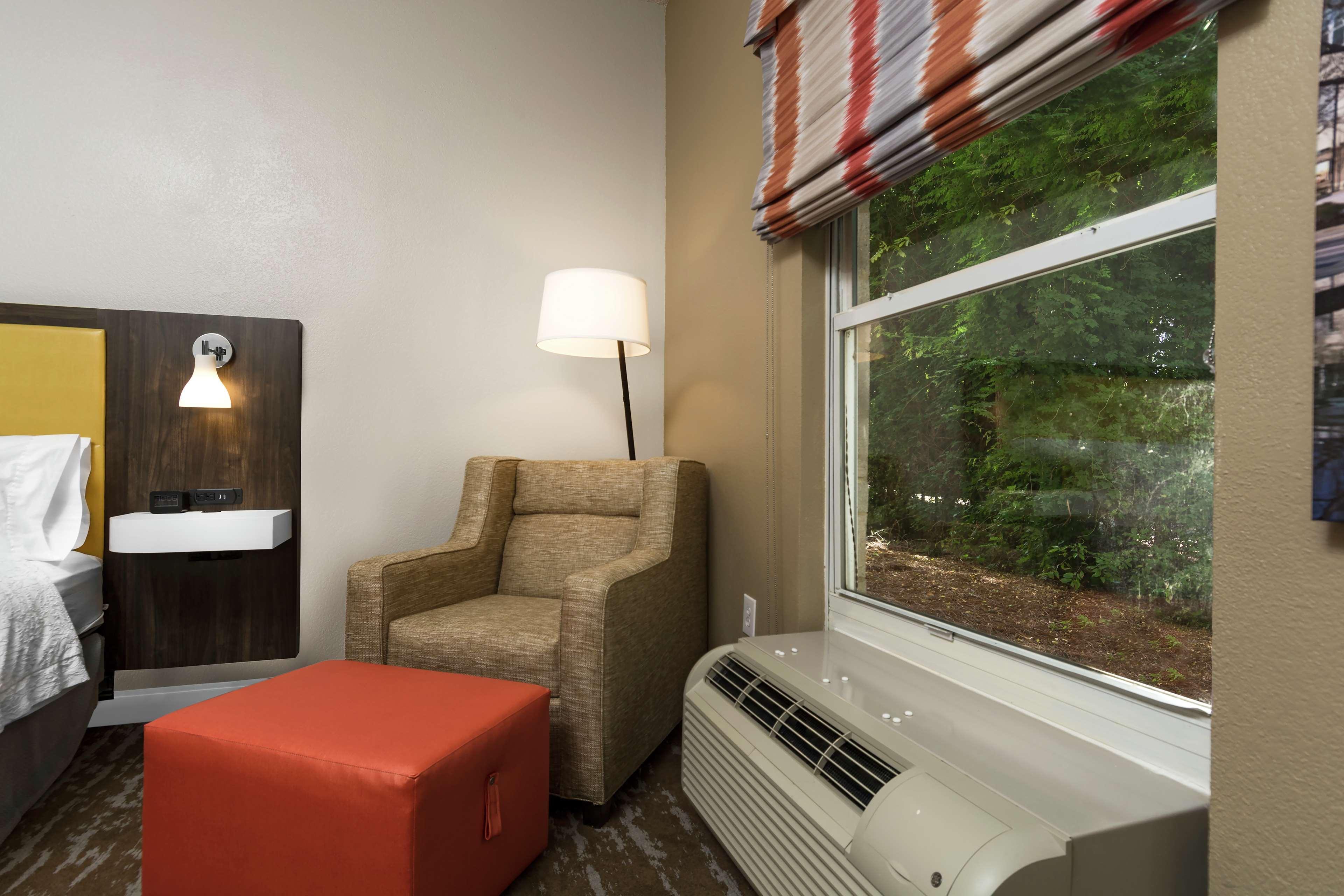 Hampton Inn & Suites Raleigh Cary Lenovo Center Exteriör bild