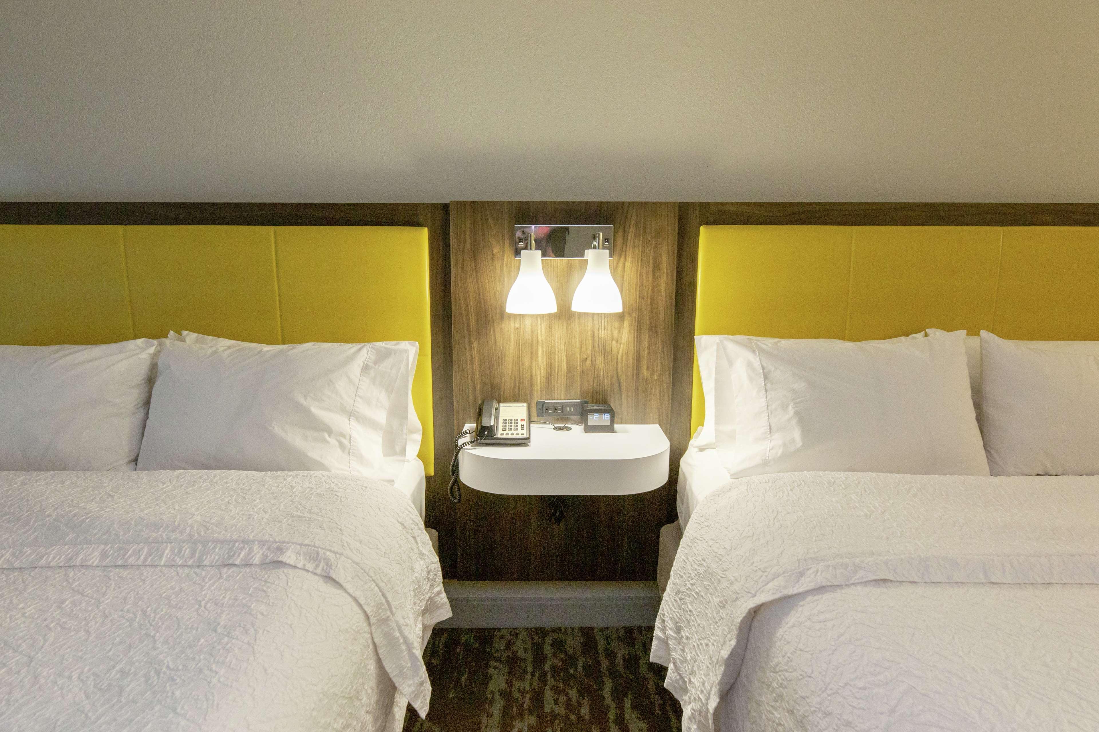 Hampton Inn & Suites Raleigh Cary Lenovo Center Exteriör bild