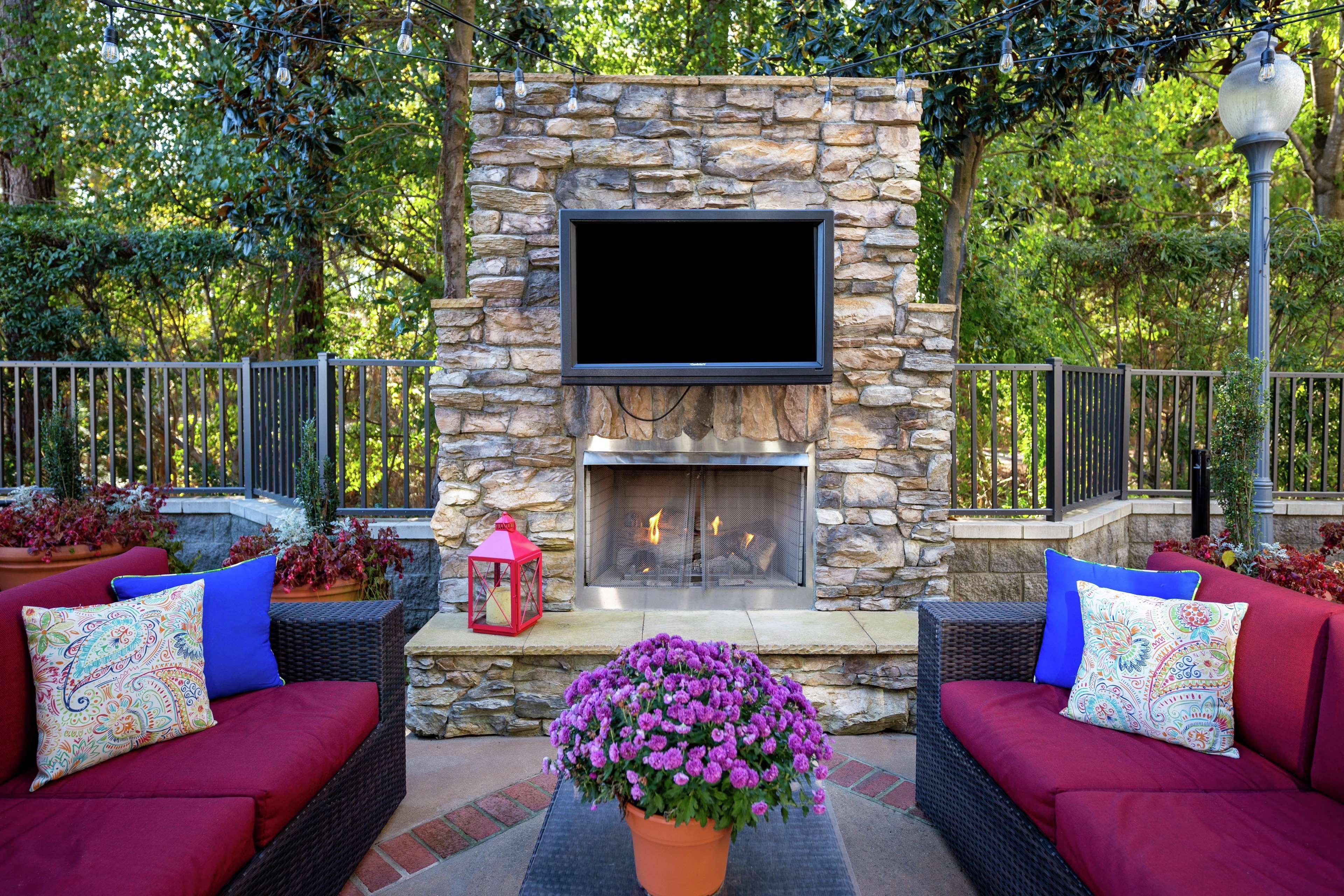 Hampton Inn & Suites Raleigh Cary Lenovo Center Exteriör bild