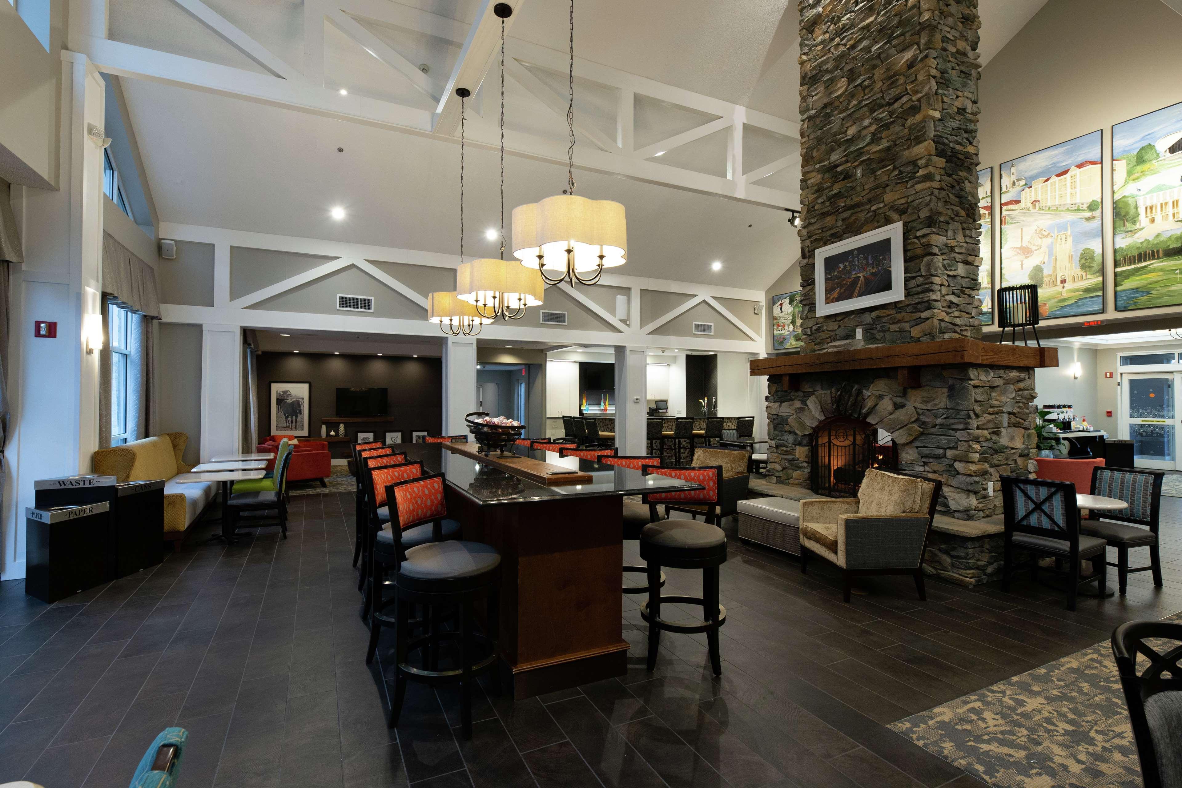 Hampton Inn & Suites Raleigh Cary Lenovo Center Exteriör bild