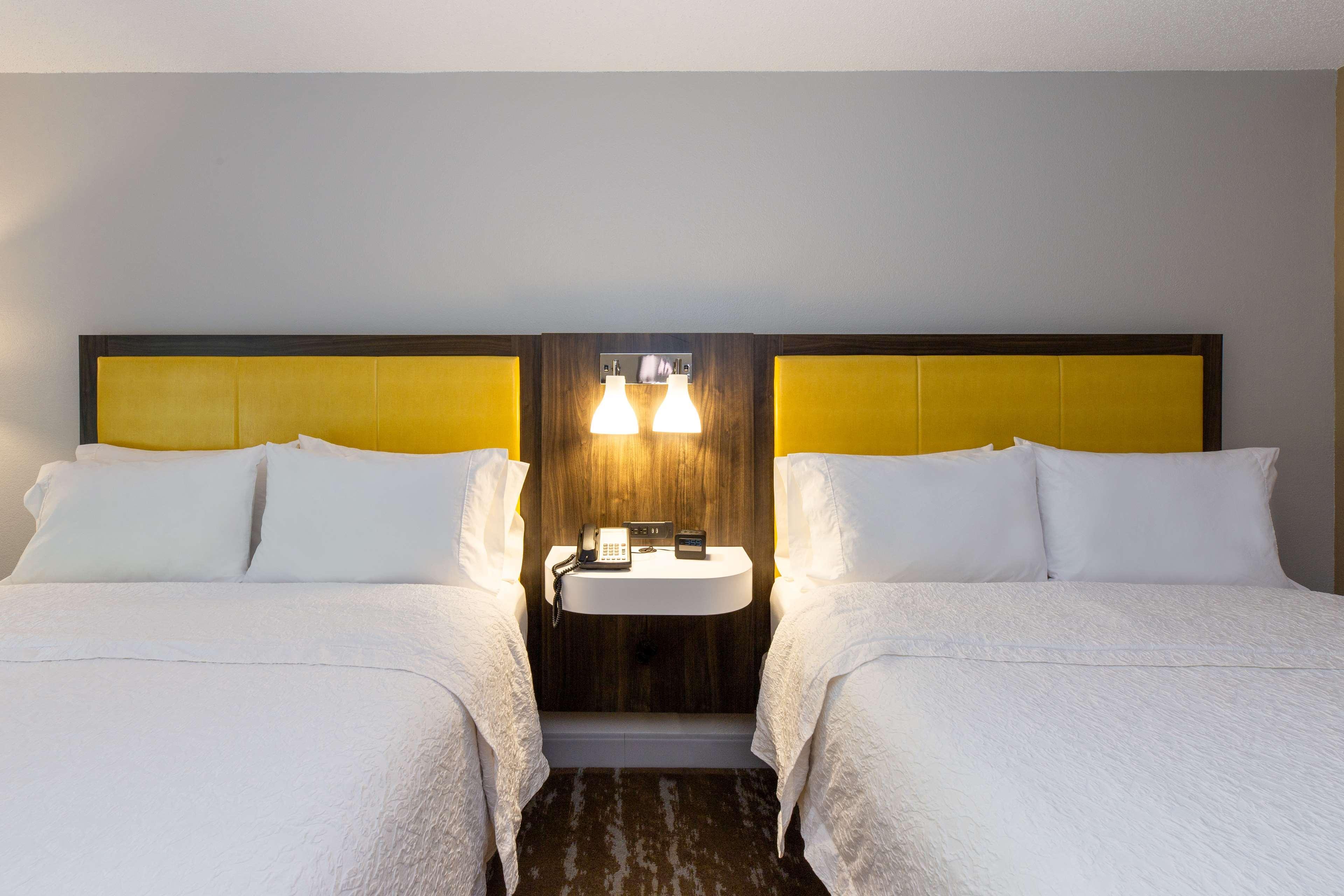 Hampton Inn & Suites Raleigh Cary Lenovo Center Exteriör bild