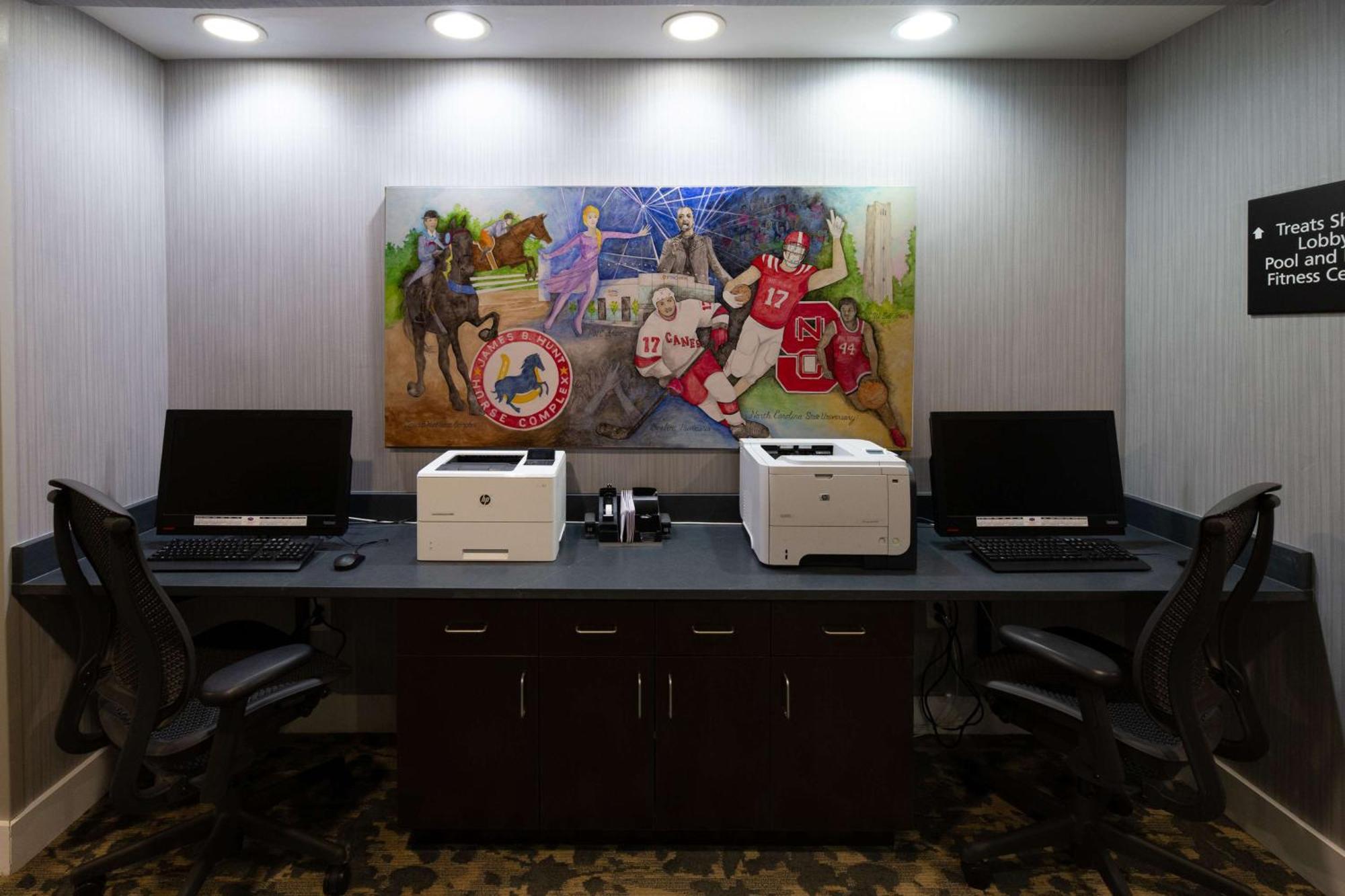 Hampton Inn & Suites Raleigh Cary Lenovo Center Exteriör bild