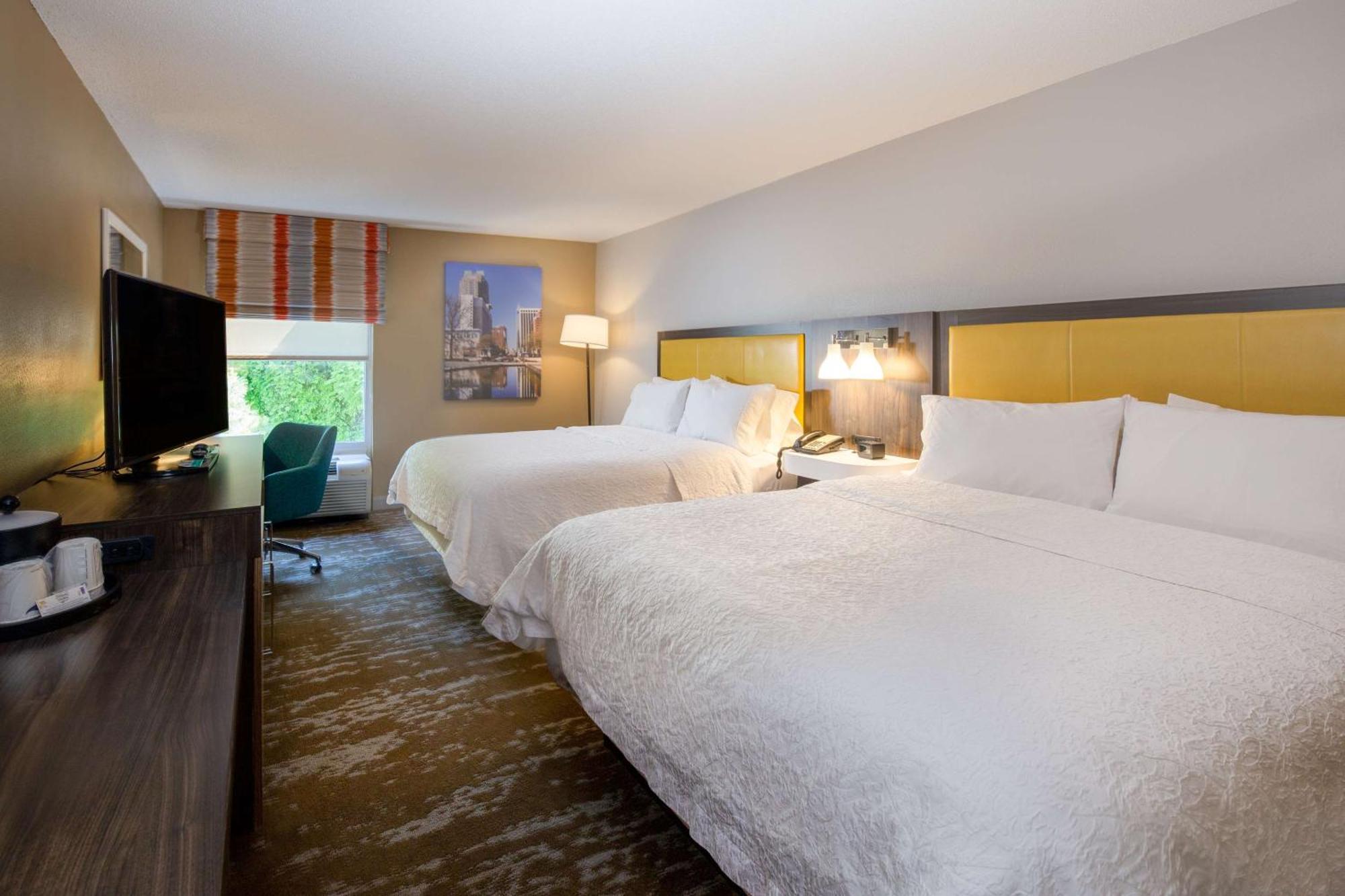 Hampton Inn & Suites Raleigh Cary Lenovo Center Exteriör bild