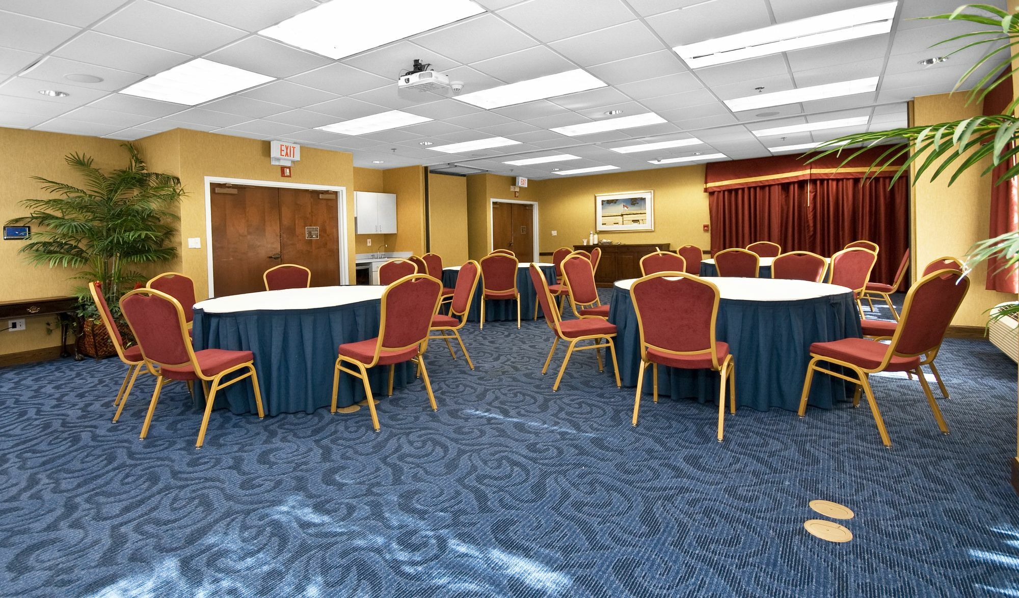 Hampton Inn & Suites Raleigh Cary Lenovo Center Business bild